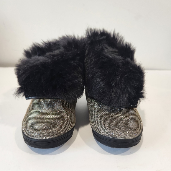 Stuart Weitzman Girls Glitter Gold Sparkle Black Faux Fur Snow Boots 6C Worn 1X - Picture 2 of 11